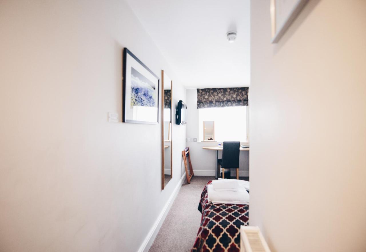 Fox Country Inn High Wycombe Zewnętrze zdjęcie